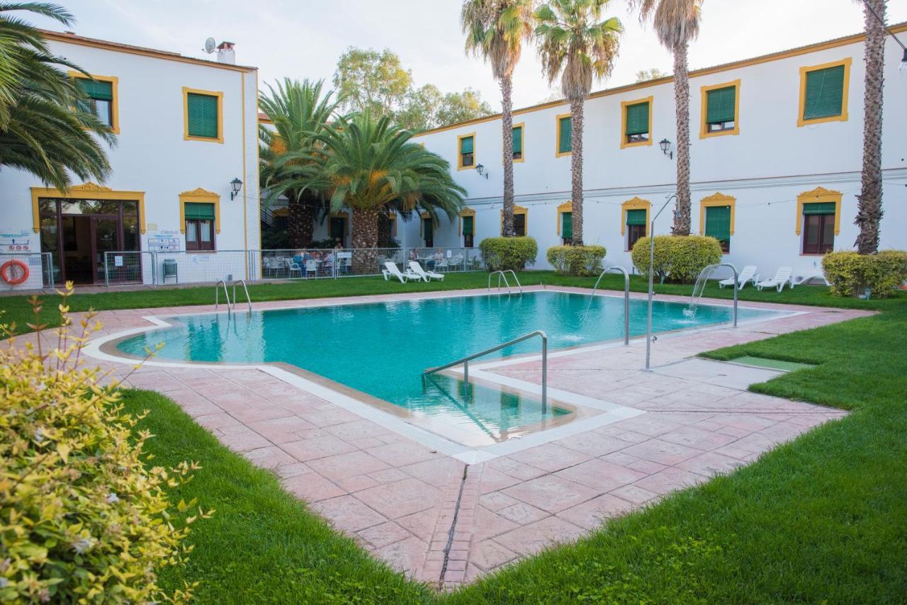 Hotel Balneario El Raposo Puebla de Sancho Pérez Exteriör bild