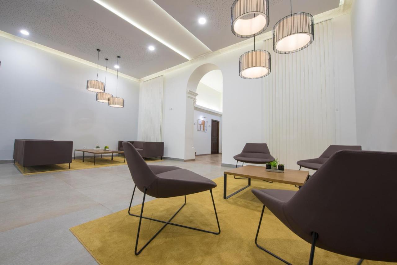 Hotel Balneario El Raposo Puebla de Sancho Pérez Exteriör bild