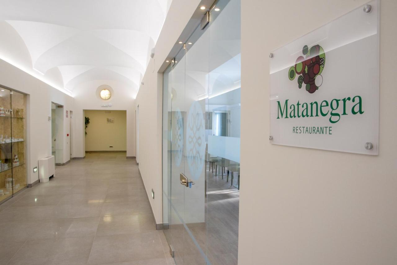 Hotel Balneario El Raposo Puebla de Sancho Pérez Exteriör bild